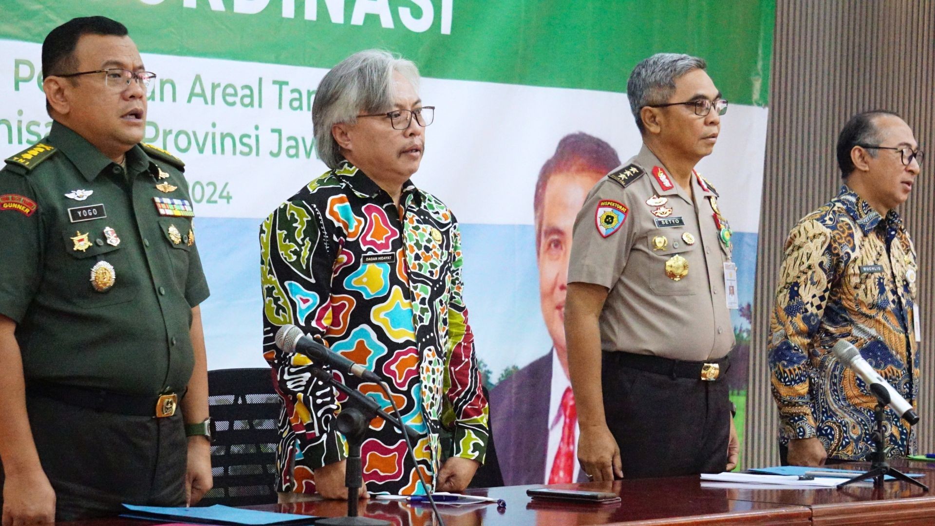 Inspektur Jenderal Kementan  Setyo Budiyanto menghadiri rapat koordinasi PAT dan penandatanganan perjanjian kerjasama PAT melalui Pompanisasi di Dinas Tanaman Pangan dan Hortikultura, di Provinsi Jawa Barat.