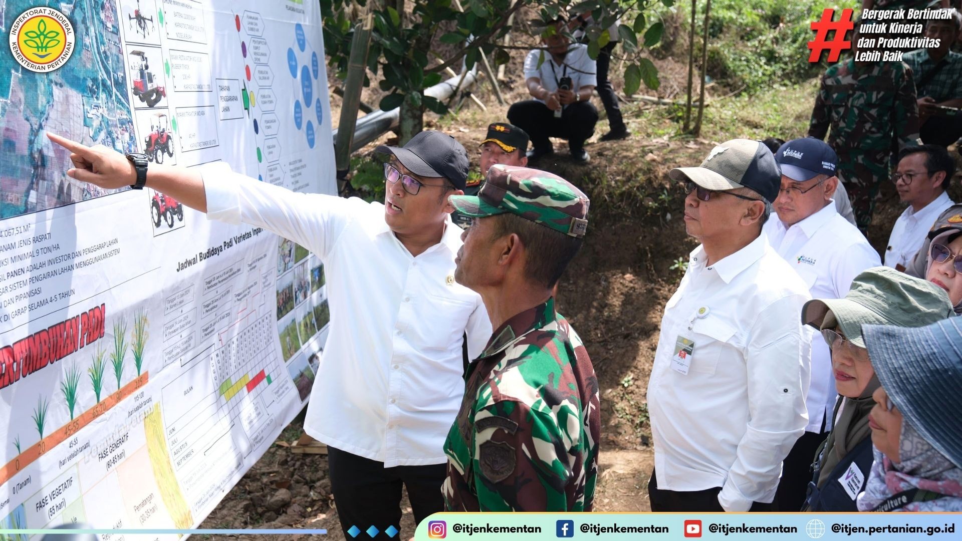 Dalam rangka monitoring dan evaluasi kegiatan PAT di Jawa Barat, Inspektur Jenderal melakukan kunjungan ke lokasi irigasi pompanisasi di Desa Bojongkunci Kecamatan Pameungpeuk dan Desa Sumbersari Kecamatan Ciparai Kabupaten Bandung.