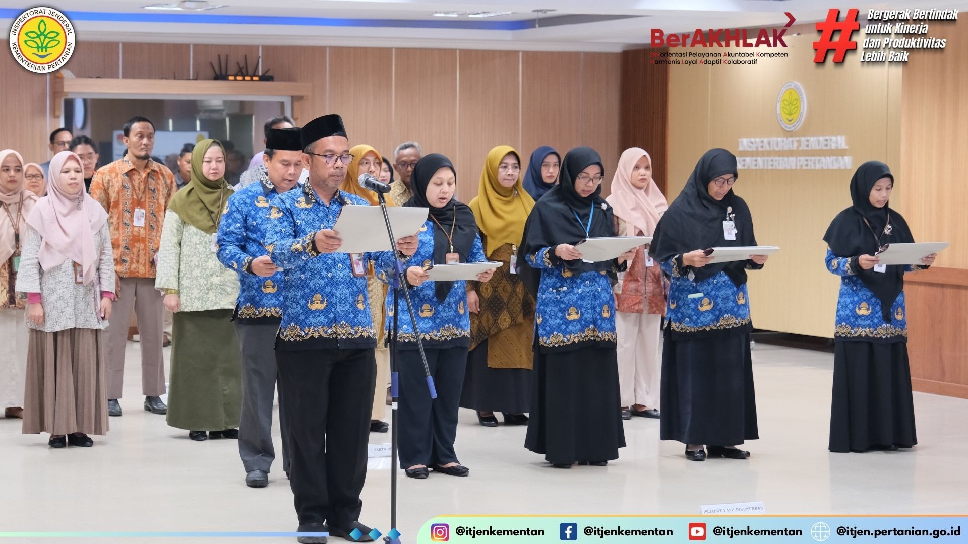 Irjen Kementan melantik dan mengukuhkan sejumlah pejabat setara eselon III serta ketua tim dan ketua kelompok Lingkup Itjen