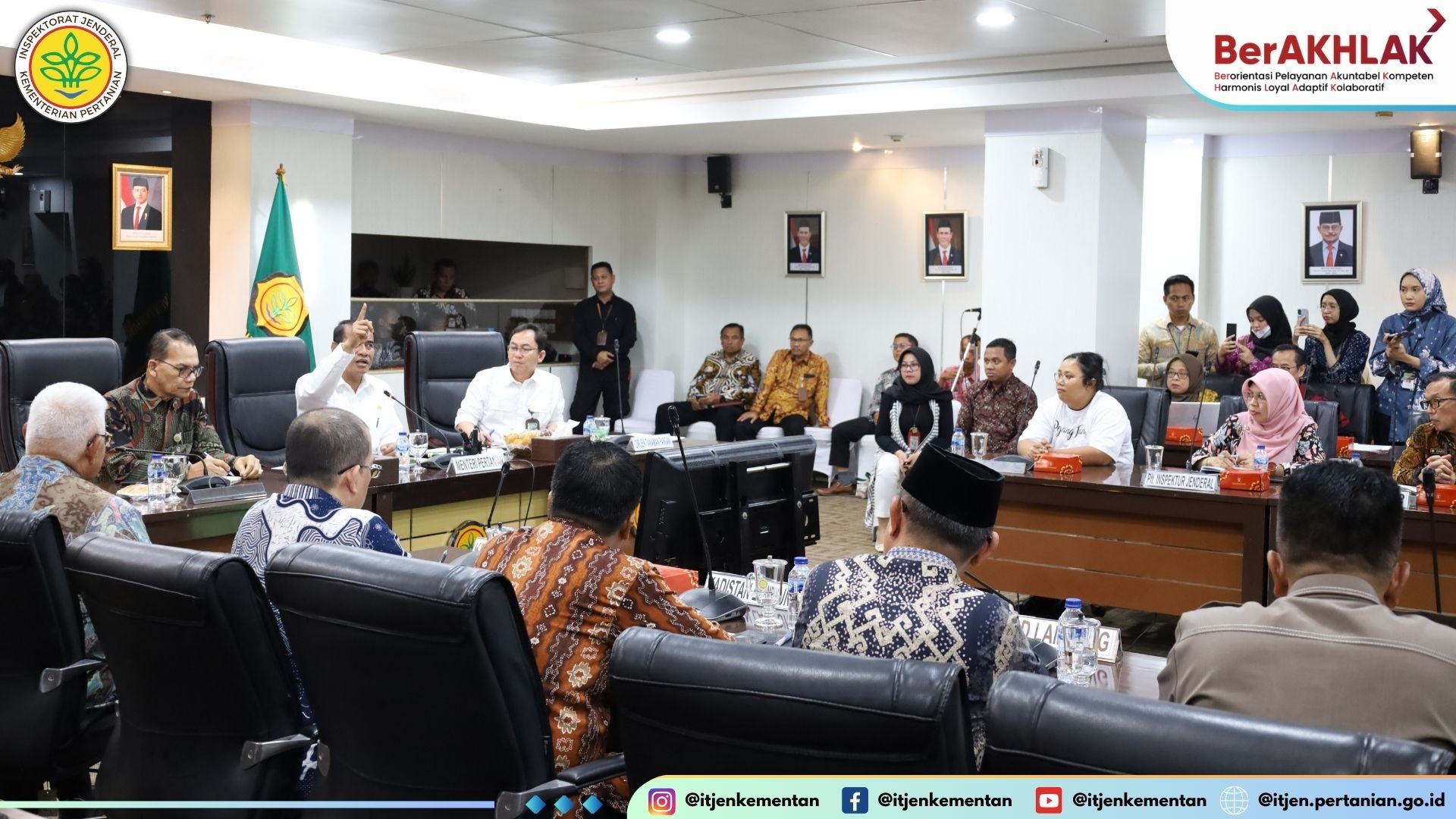 Pelaksana Tugas  Plt  Inspektorat Jenderal, Tin Latifah menghadiri Rapat Koordinasi Ubi Kayu bersama Petani   Industri