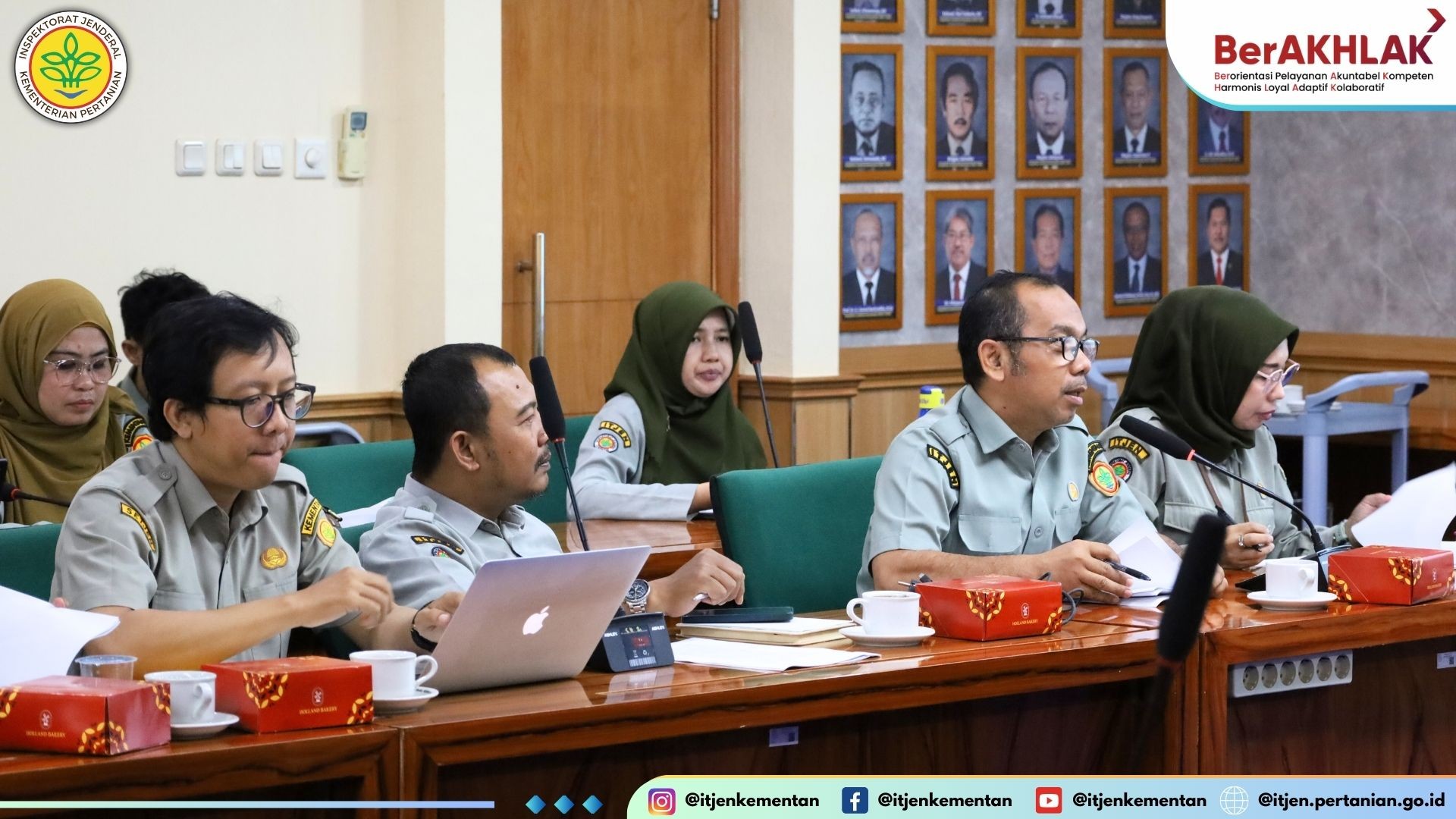 Rapat pembahasan rancangan keputusan Menteri Pertanian tentang Piagam Audit Intern Kementerian Pertanian