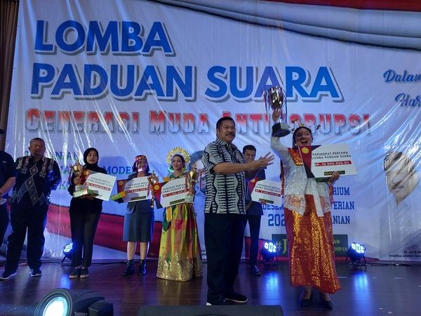 Trisakti juara lomba paduan suara antar kampus dalam rangka Hakordia Kementan 2022